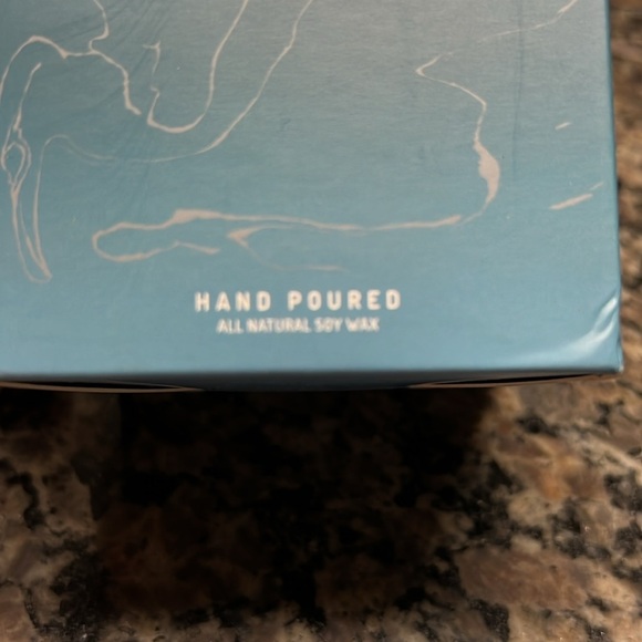 Happy Birthday Scented Candle with Copper Lid - Picture 3 of 4